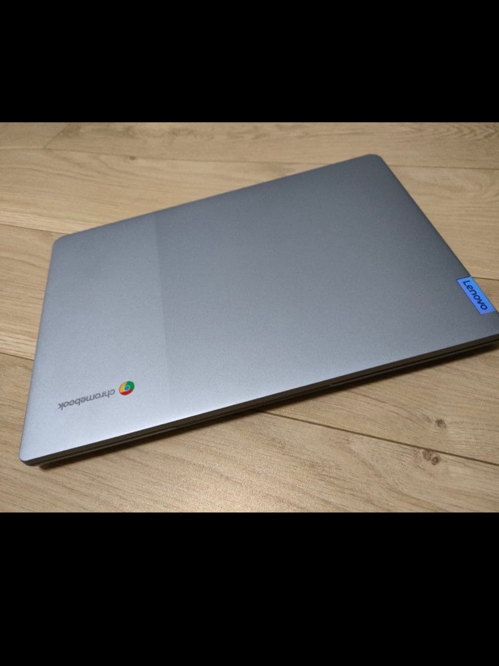 Lenovo Silver Chromebook Laptop slim 3